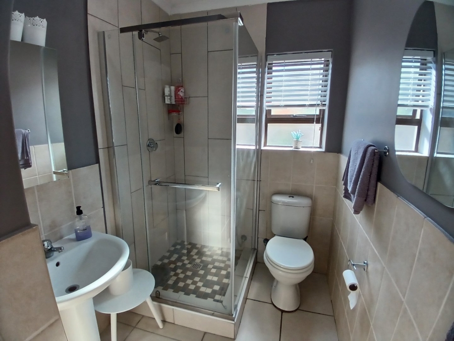 3 Bedroom Property for Sale in Seemeeu Park Western Cape